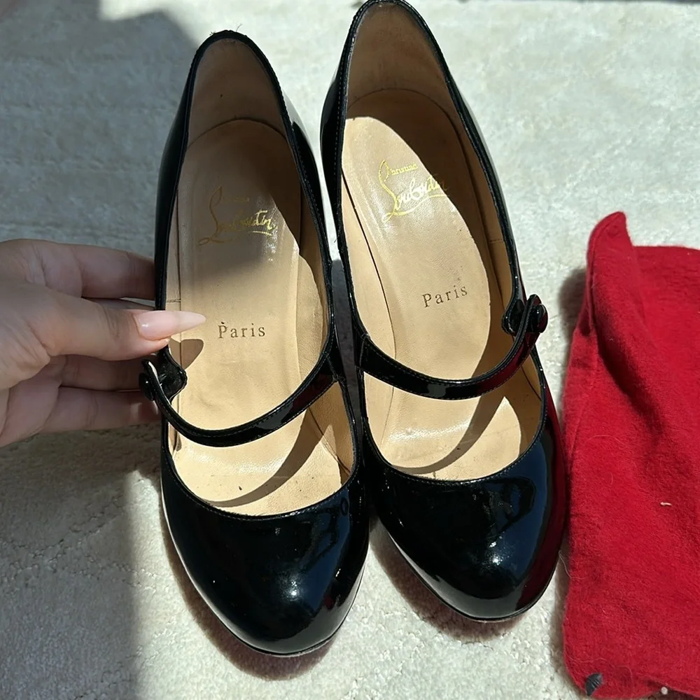 Black Patent Leather Mary Jane Pumps with Red Soles